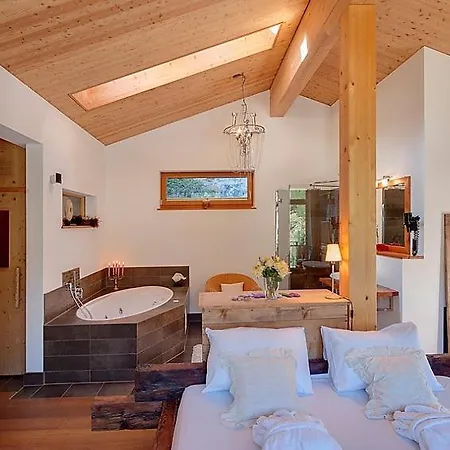 Sleeps 8 Wifi *