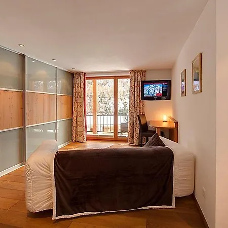 Vakantiehuis Sleeps 8 Wifi